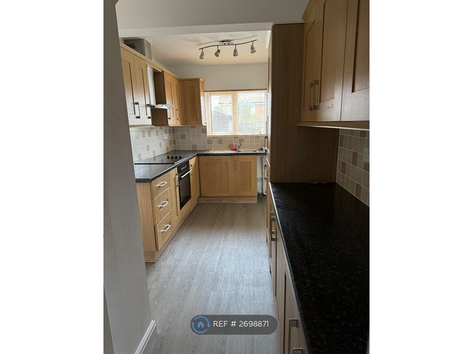 Property photo 3 of 25