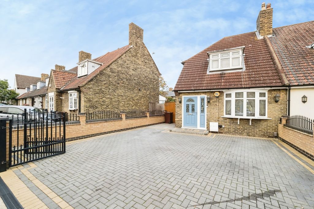 Property photo 1 of 17 Pbox-Img.Jpg