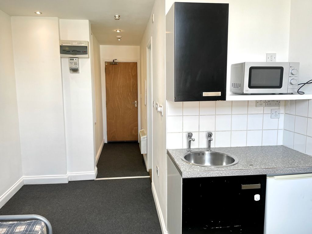 Property photo 2 of 3