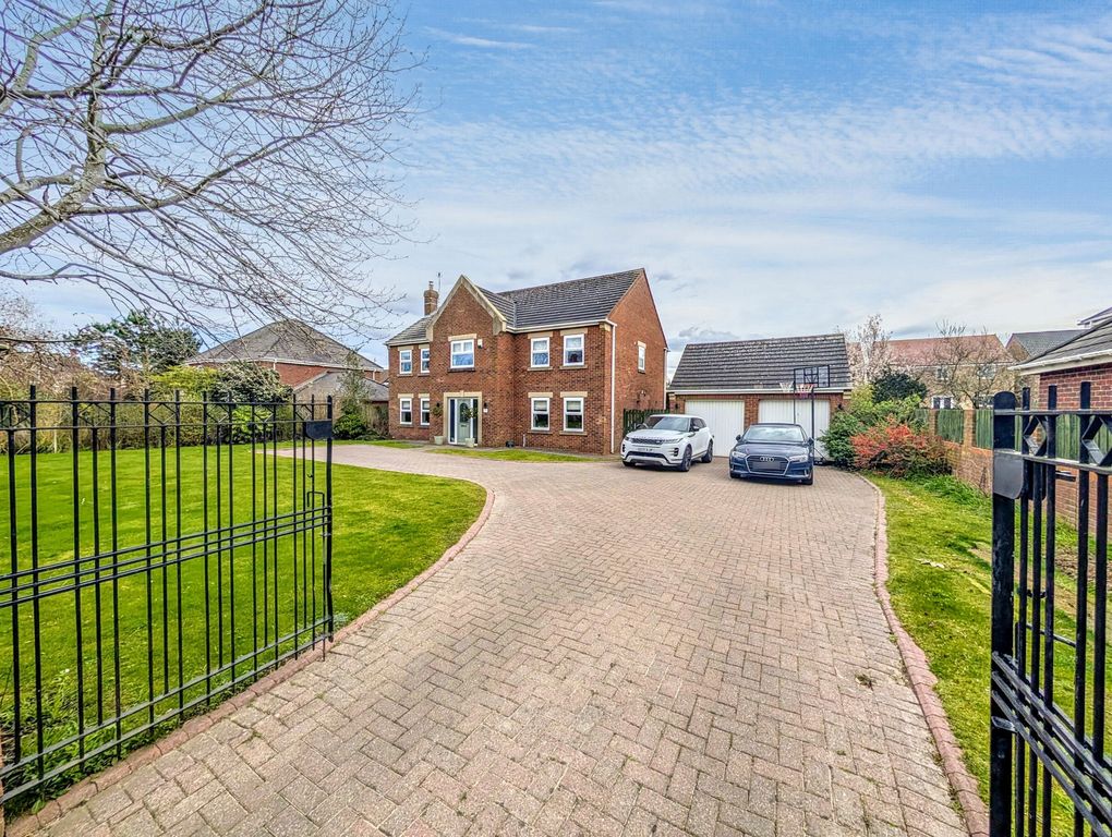 Property photo 1 of 25