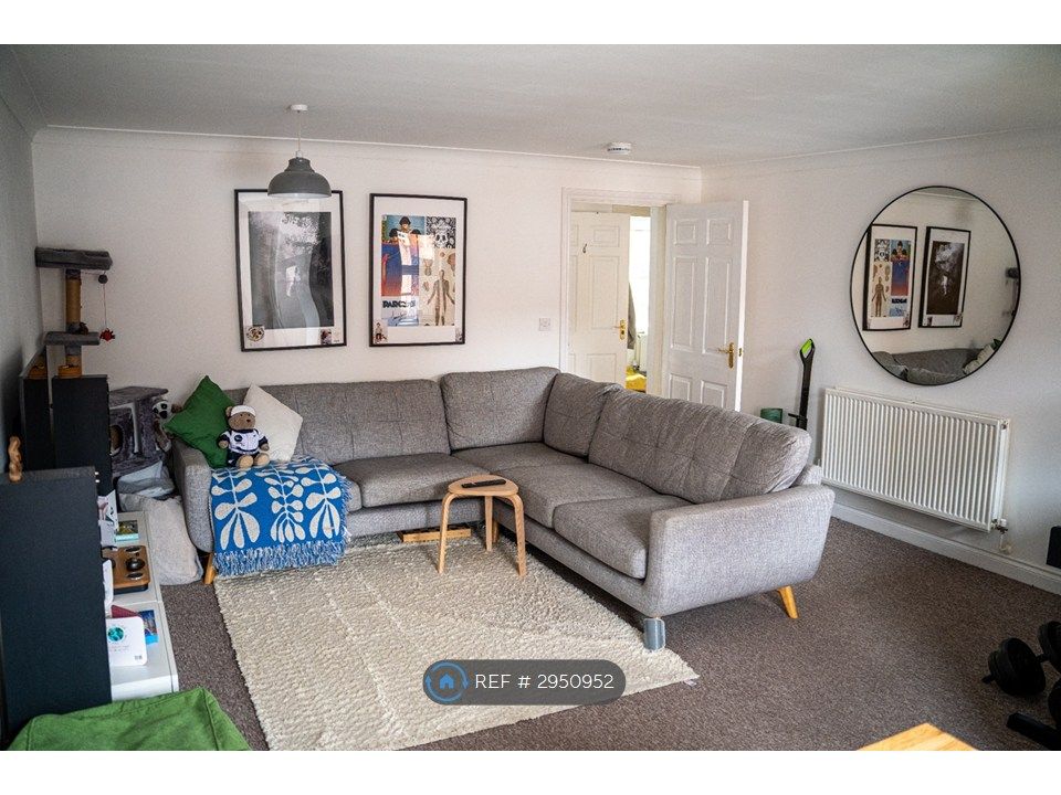 Property photo 3 of 18