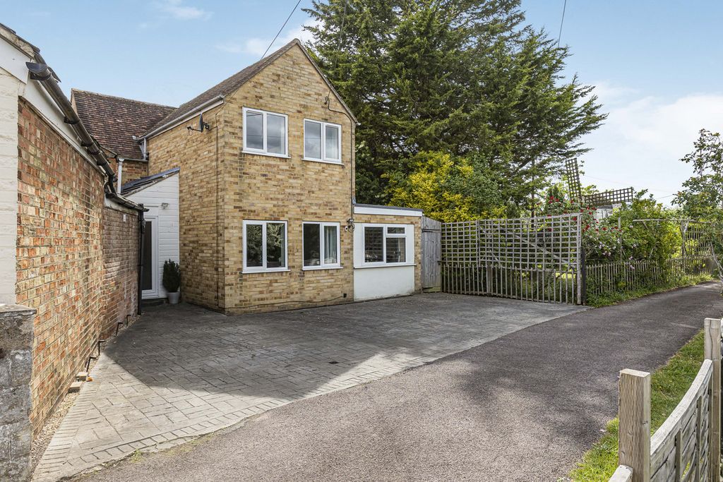 Property photo 1 of 26