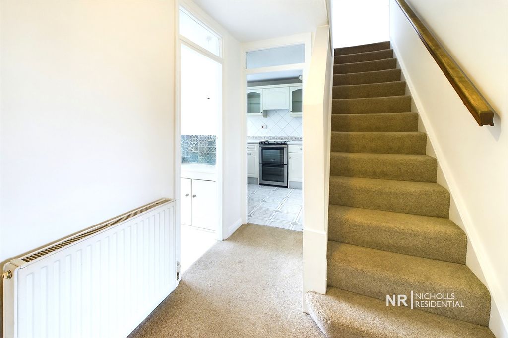 Property photo 2 of 12 Hall