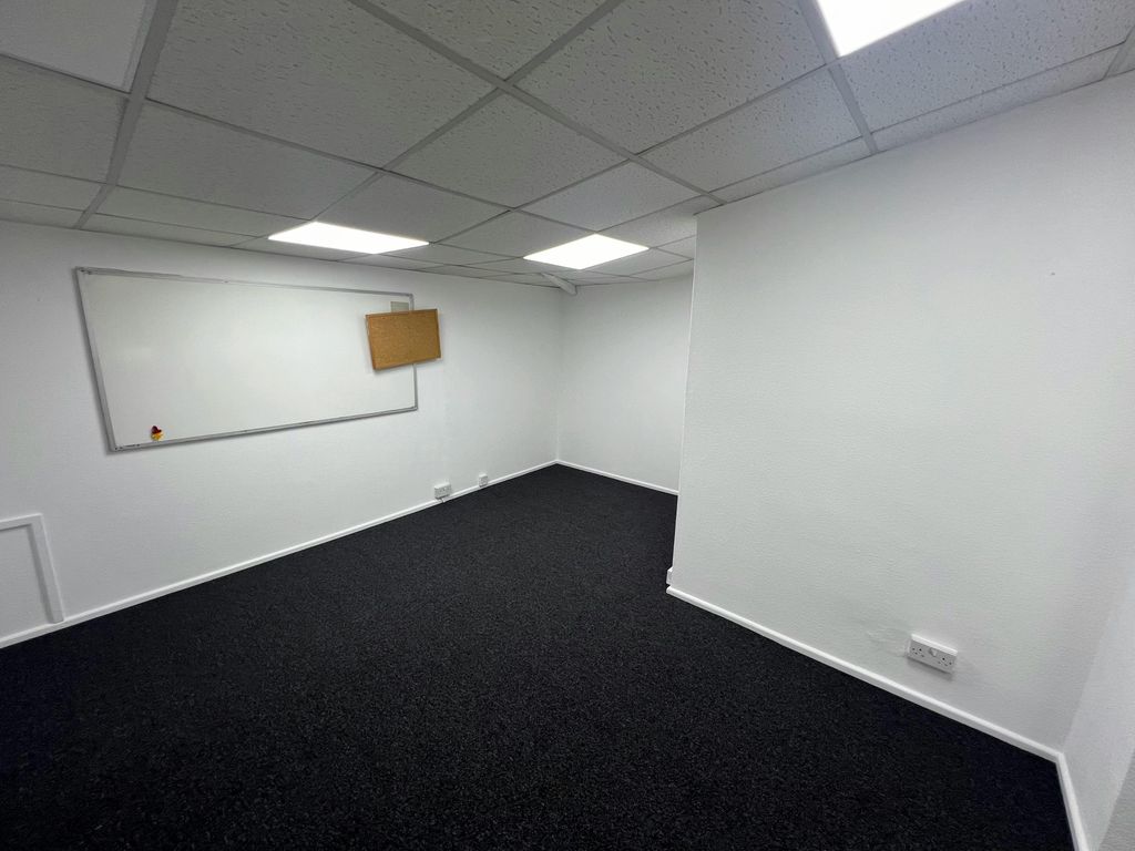 Property photo 3 of 4 Img_9040.Jpg