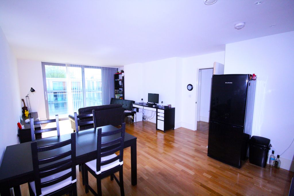 Property photo 3 of 9