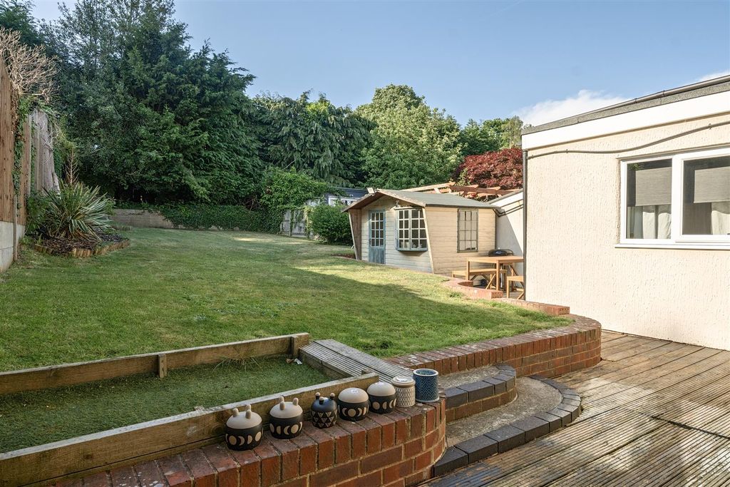 Property photo 3 of 27 9-6822254B0Aef6-1290452-Arw-9.Jpg