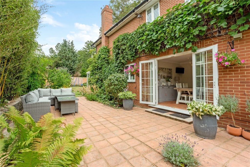 Property photo 2 of 14