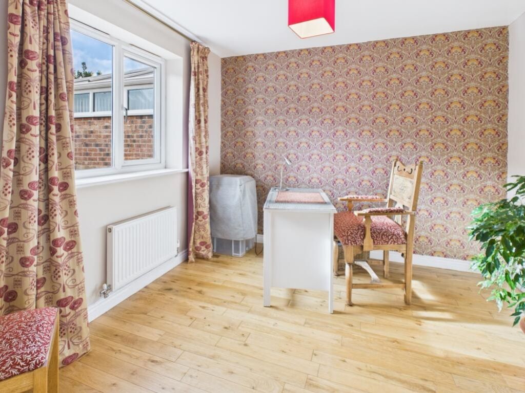 Property photo 3 of 16 Bedroom