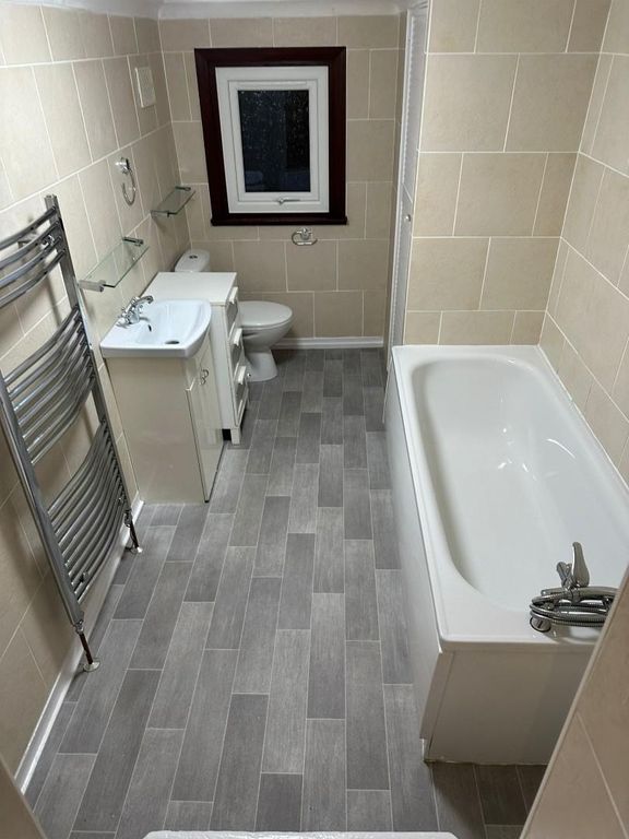 Property photo 3 of 3 Bathroom.Jpg