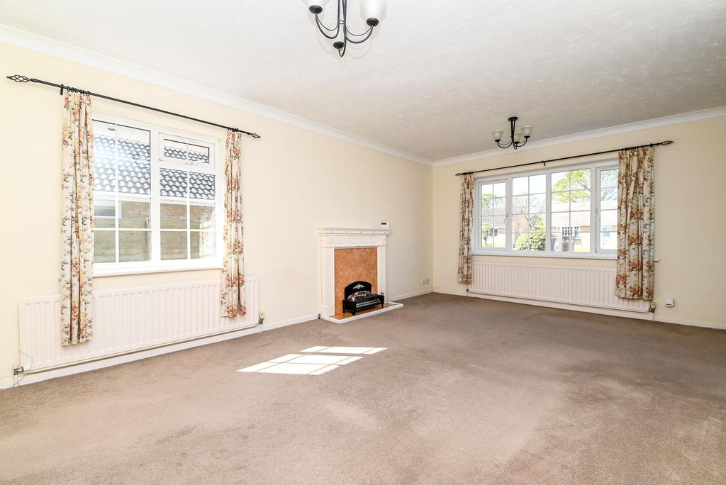 Property photo 3 of 14 3.Jpg