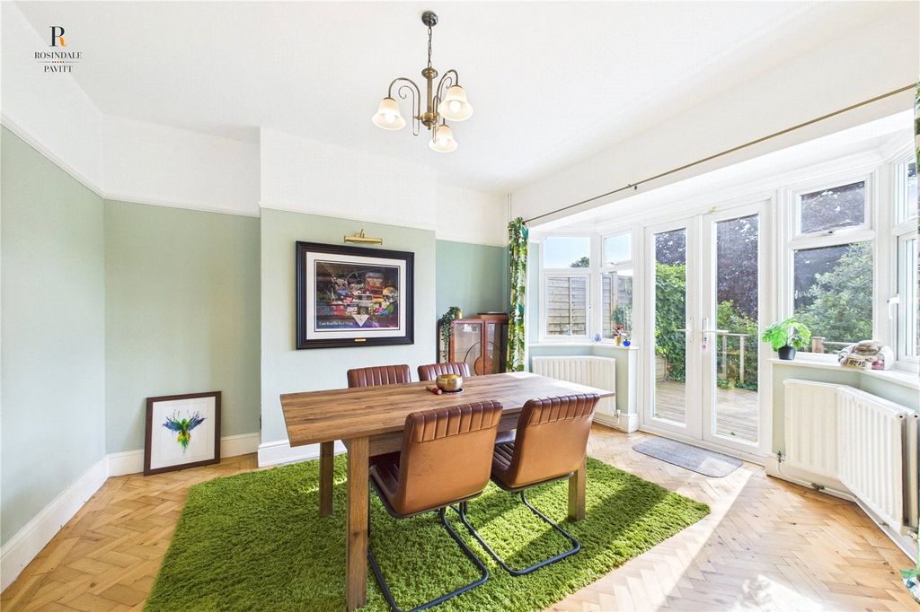 Property photo 3 of 32 Picture No. 03