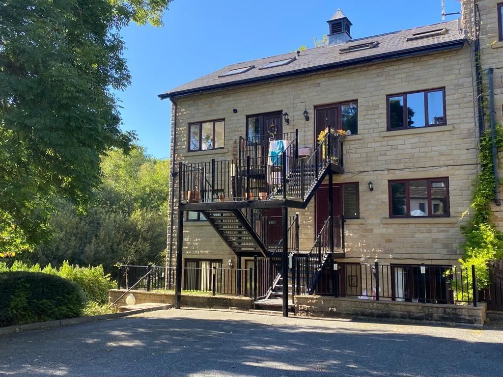Property photo 1 of 6 Riverside Landings