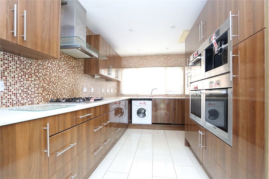 Property photo 3 of 15 Picture No. 07