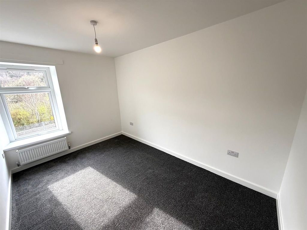 Additional image 14 of Property to rentWestern Terrace, Cross Keys, Newport NP11