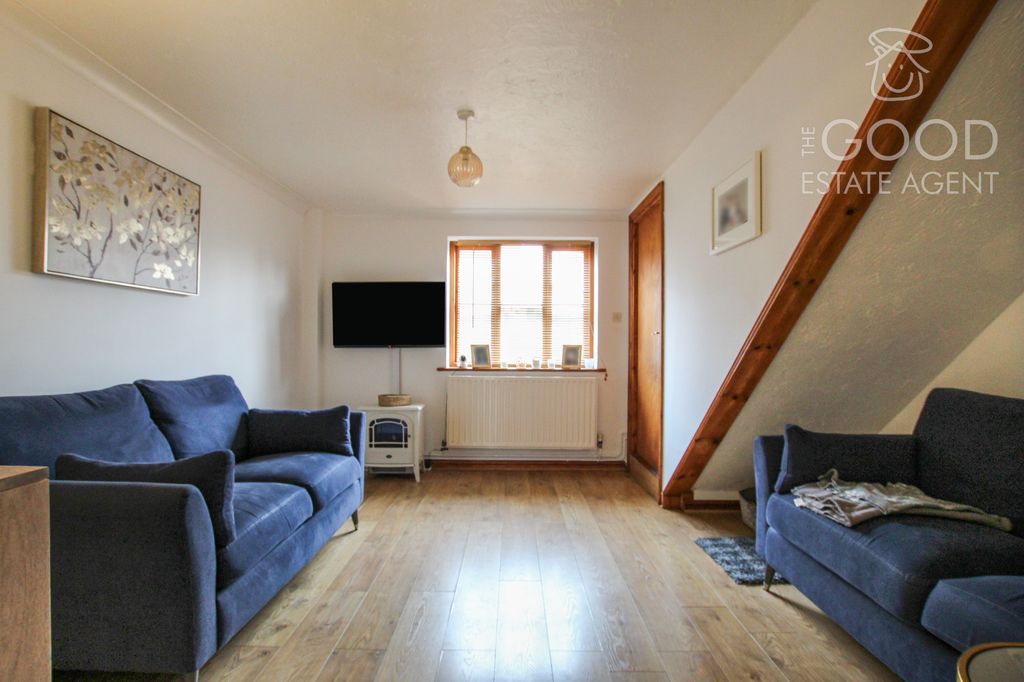 Property photo 3 of 17