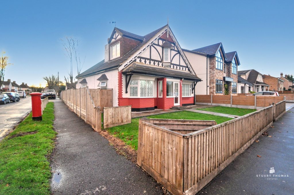 Property photo 1 of 26