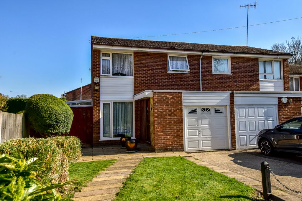 Property photo 1 of 13 31 Falcon - Front 2