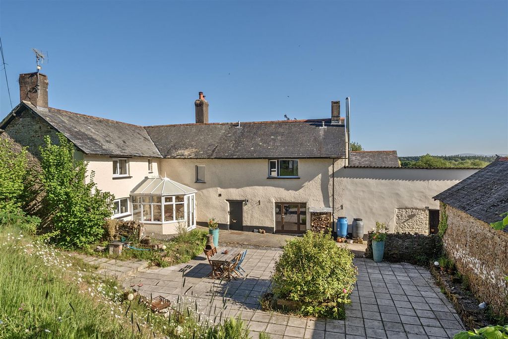 Property photo 1 of 35 Wheatland Farmhouse