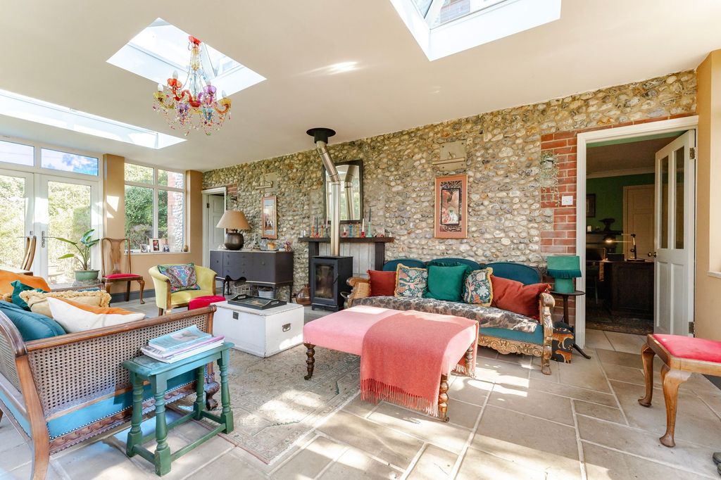 Property photo 3 of 29