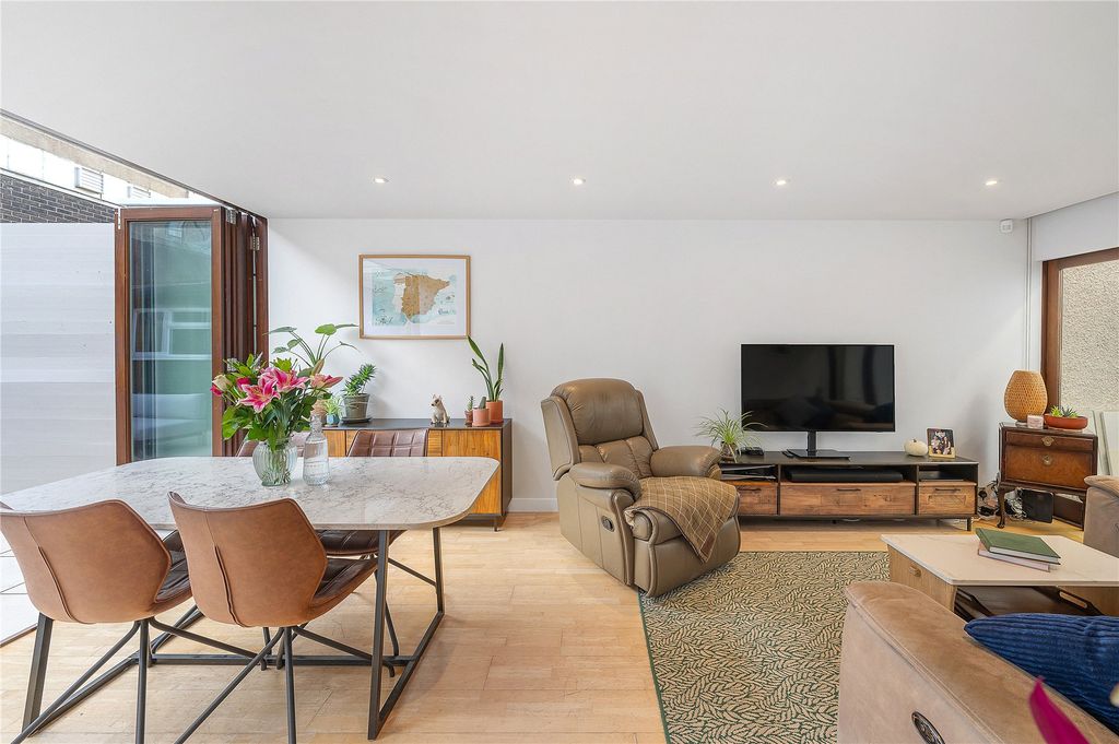 Property photo 1 of 11 Picture No. 05