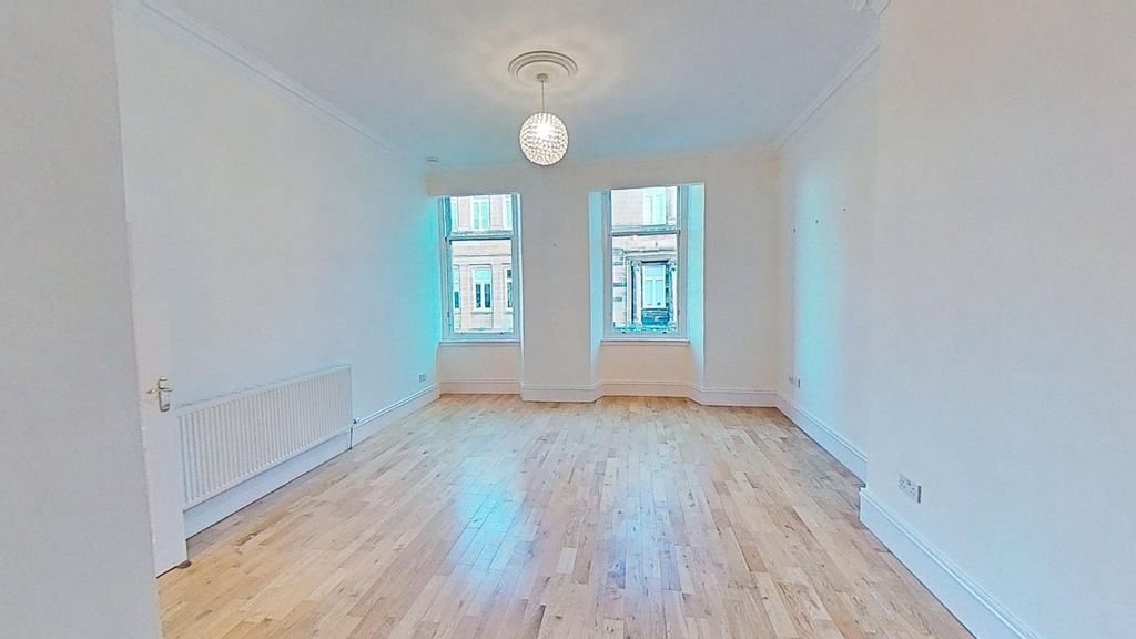 Property photo 2 of 13 Picture No. 23