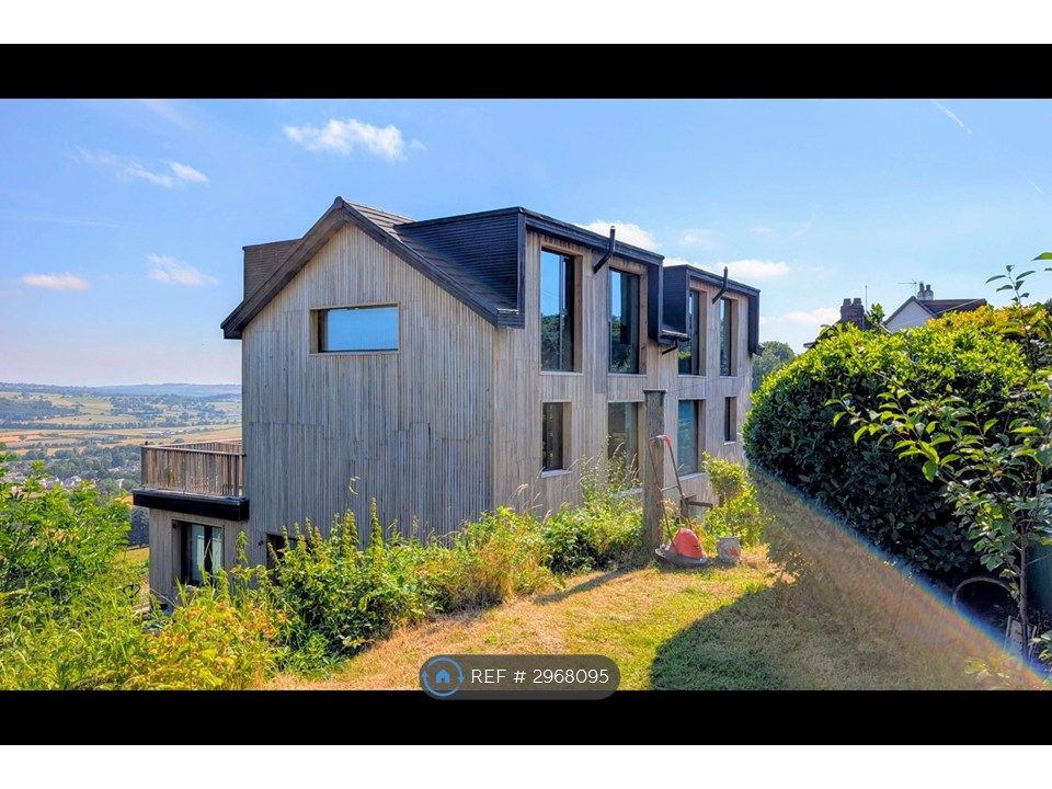 Property photo 1 of 30