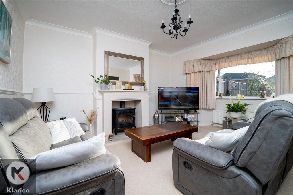 Property photo 3 of 17 Photo-7.Jpg