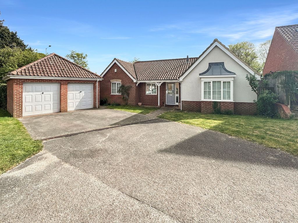 Property photo 1 of 21