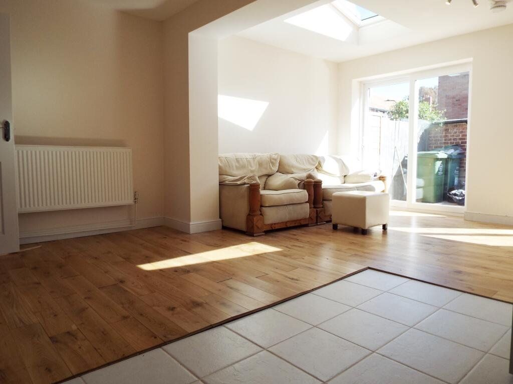 Property photo 2 of 10 Picture No. 05