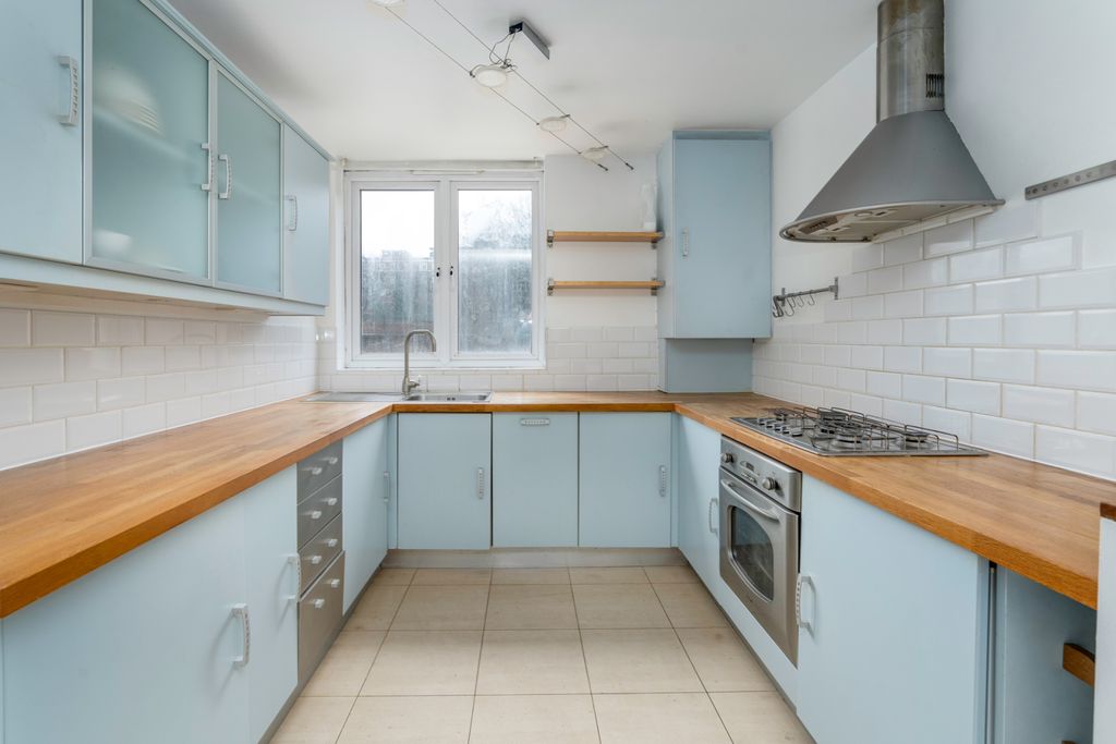 Property photo 1 of 9 Picture No. 07