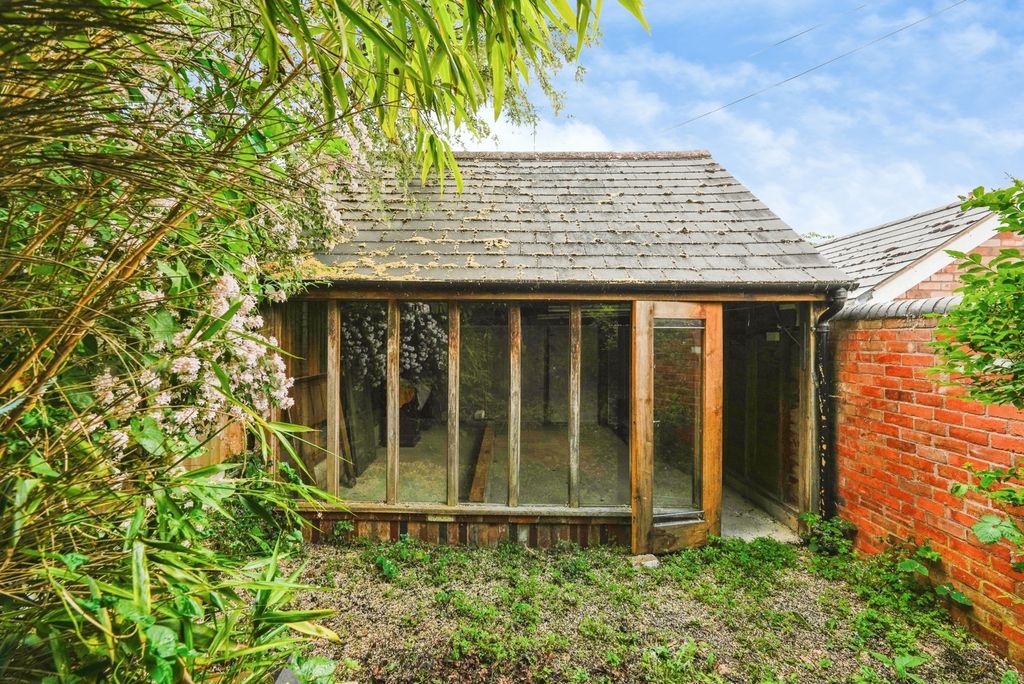 Property photo 3 of 16 Pbox-Img.Jpg