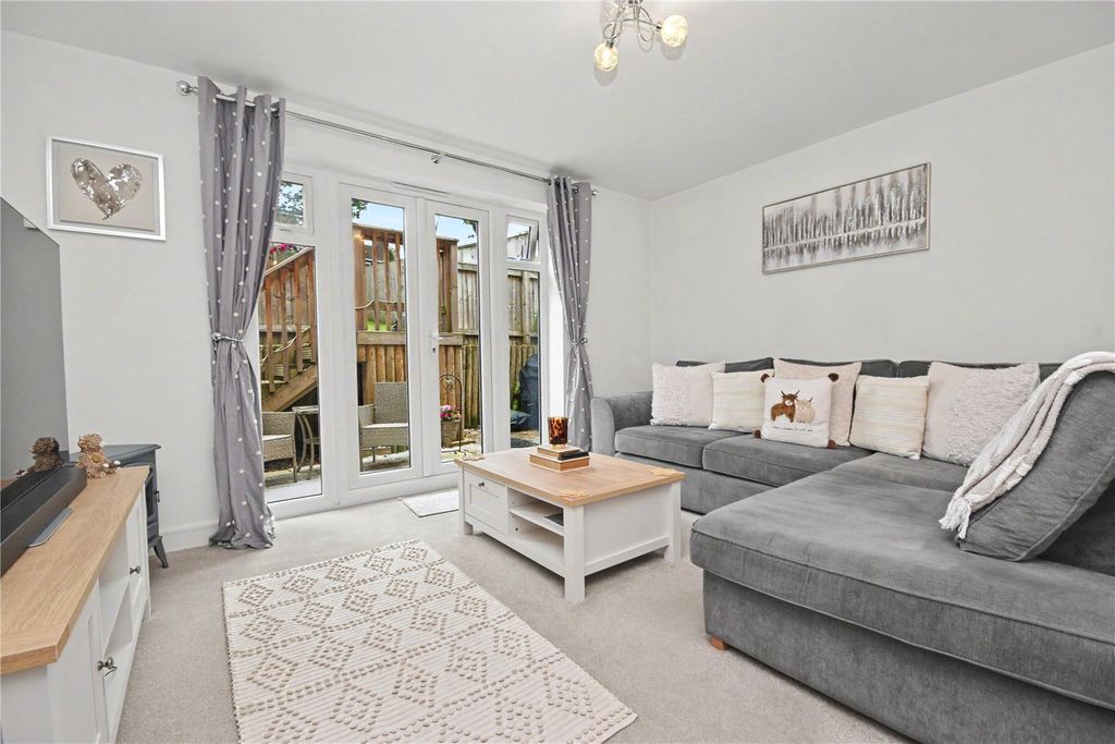 Property photo 2 of 12 Picture No. 10