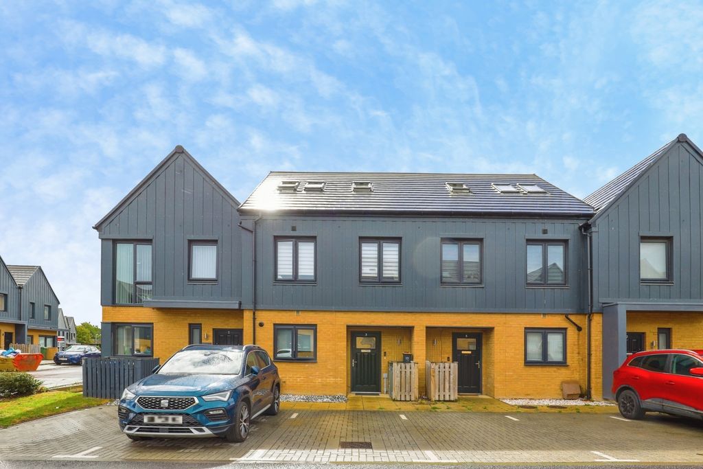 Property photo 1 of 18 Pbox-Img.Jpg