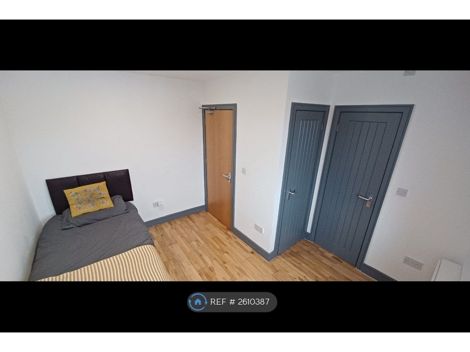 Property photo 3 of 6