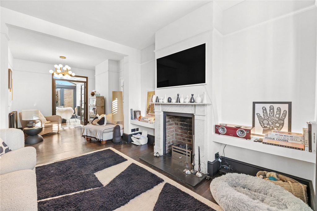 Property photo 2 of 16 Picture No. 54