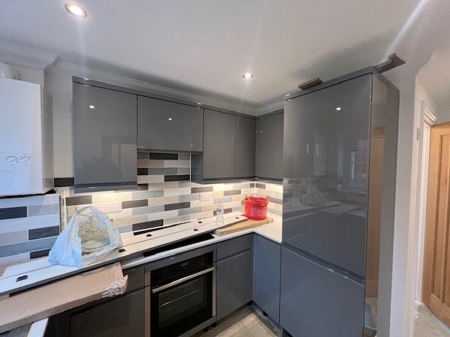 Property photo 3 of 14 Kitchen