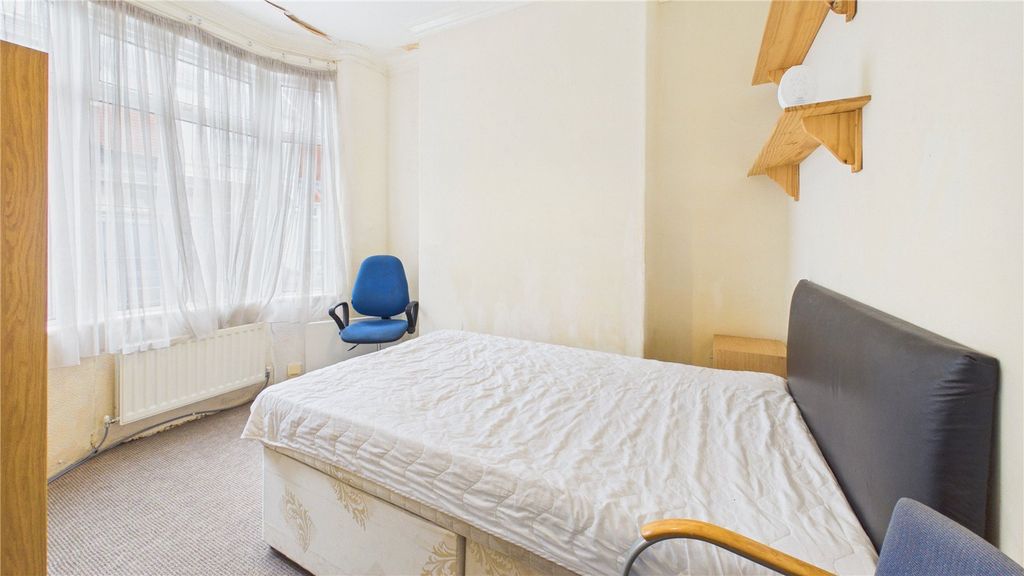 Property photo 2 of 10 Picture No. 05