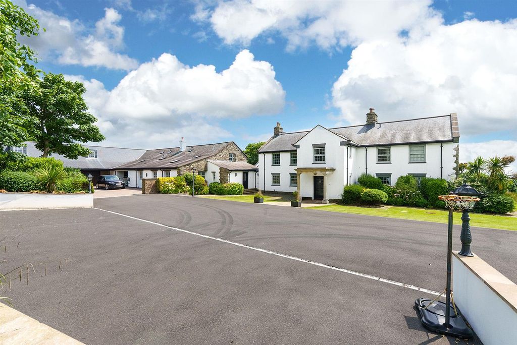 Property photo 2 of 66 Ballaoates-Farm-4.Jpg