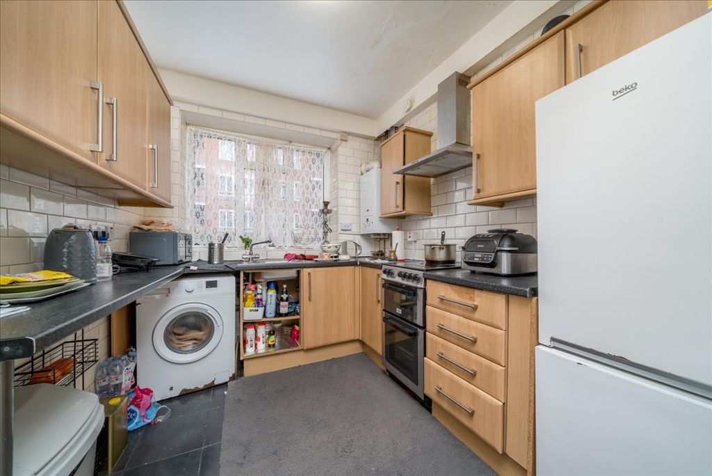 Property photo 2 of 6