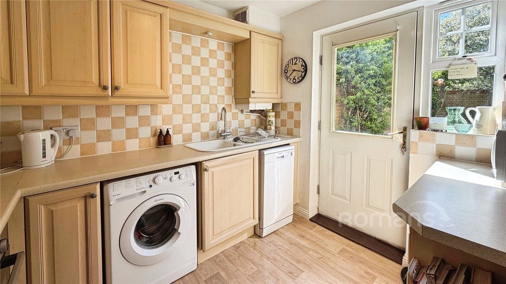 Property photo 3 of 17 Picture No. 04