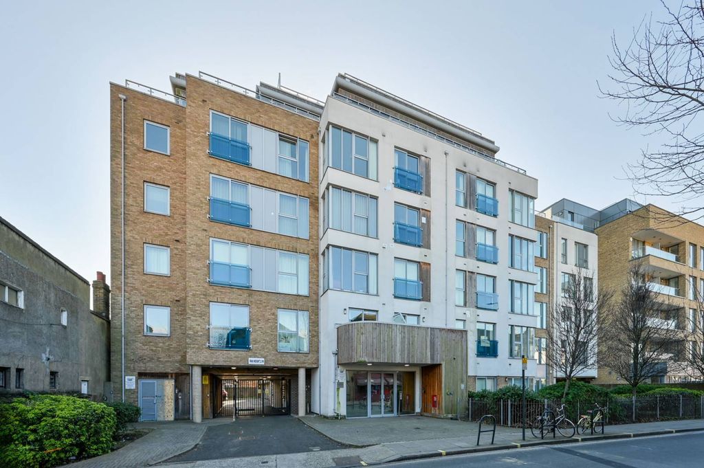 Property photo 2 of 9