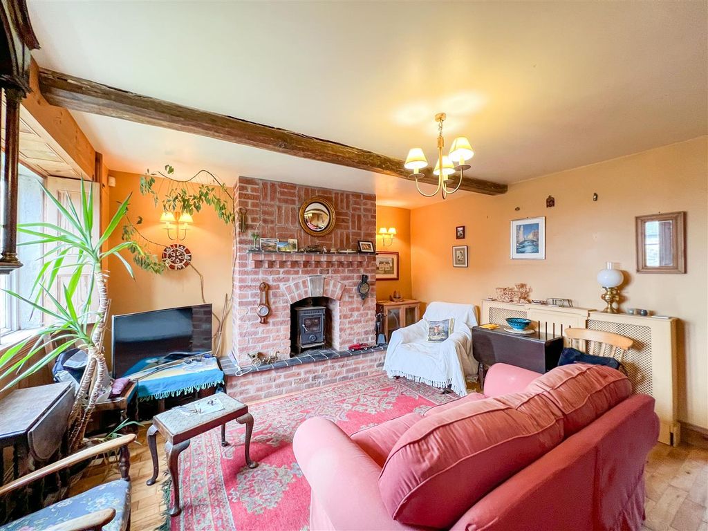 Property photo 3 of 29 Reception One