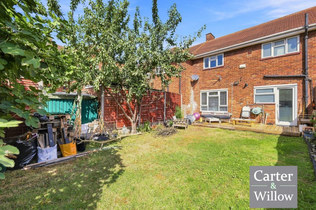 Property photo 2 of 21