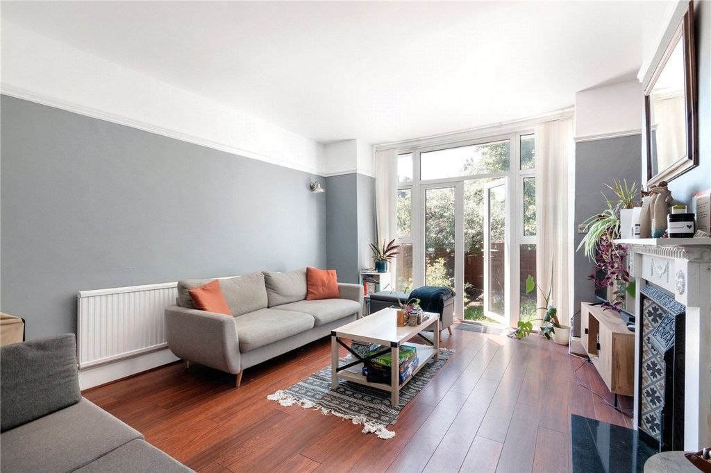 Property photo 1 of 8 Reception Room