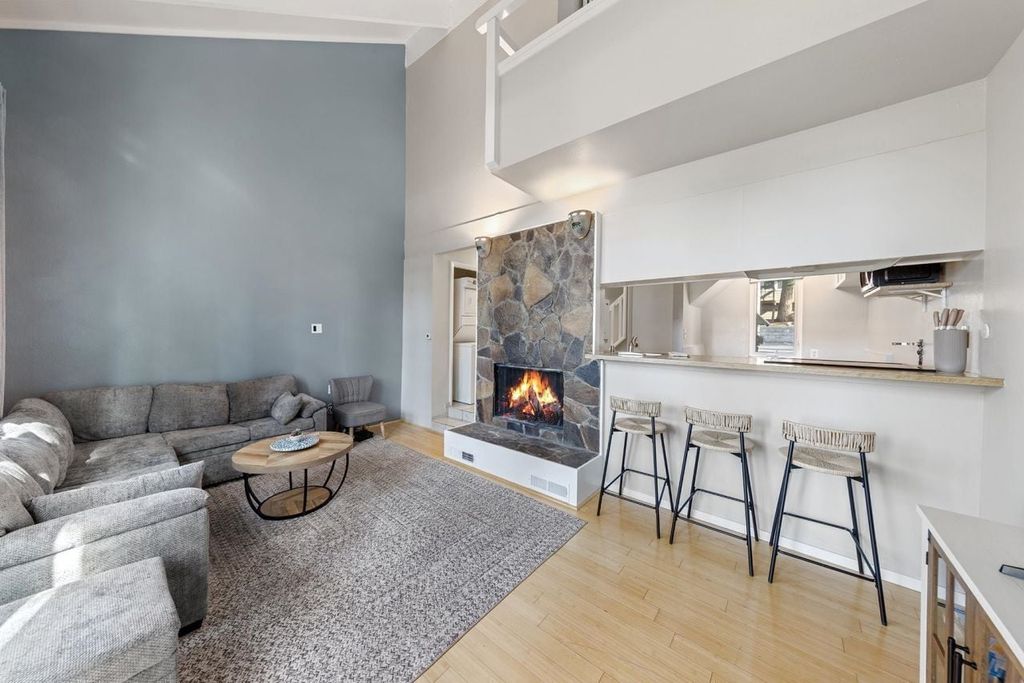 Property photo 3 of 24 <Alttext/>