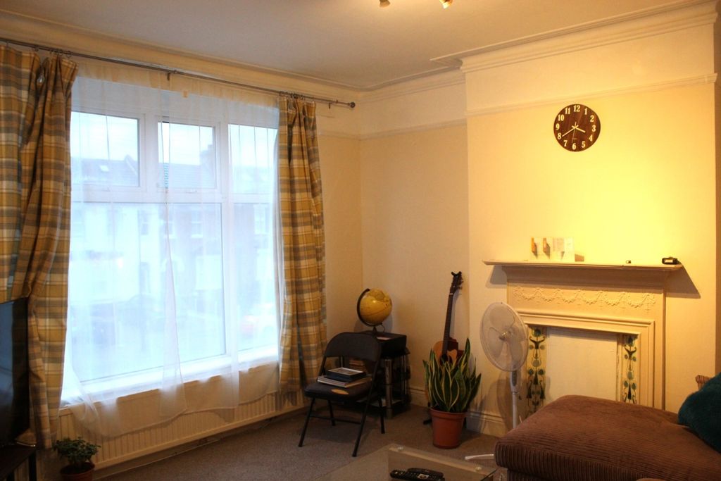 Property photo 2 of 5 Image 2