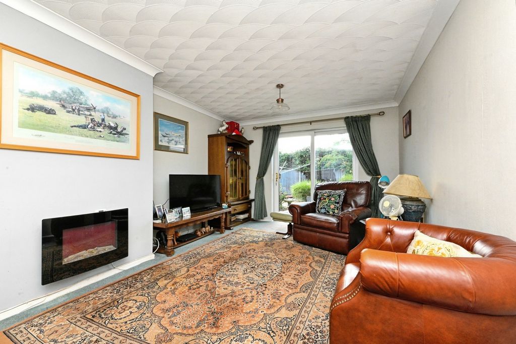 Property photo 3 of 20 Pbox-Img.Jpg