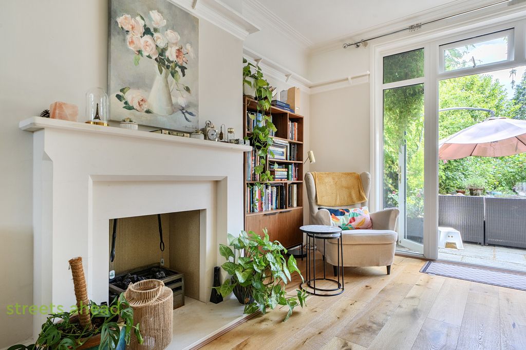 Property photo 3 of 20 5647dc6B-8456-4Fe...