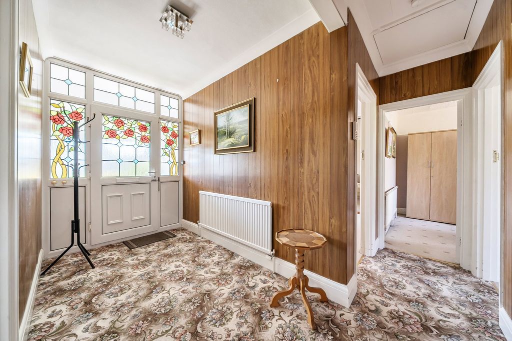 Property photo 2 of 22