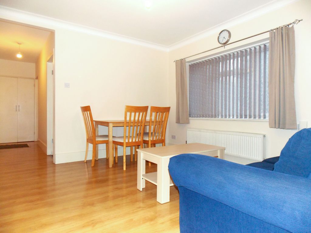 Property photo 3 of 9 Gallery